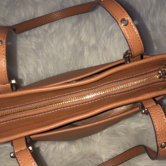 Anne Klein Purse - Picture 4 of 6